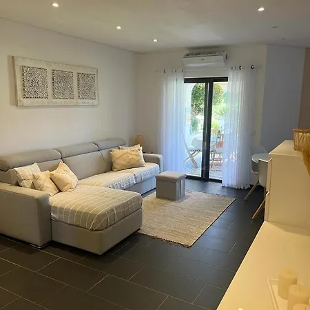 Nyaraló Ado House Albufeira