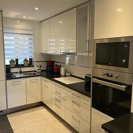 Semesterbostad Ado House *