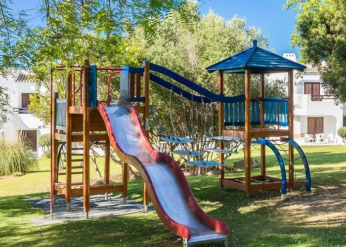 度假居 Ado House *