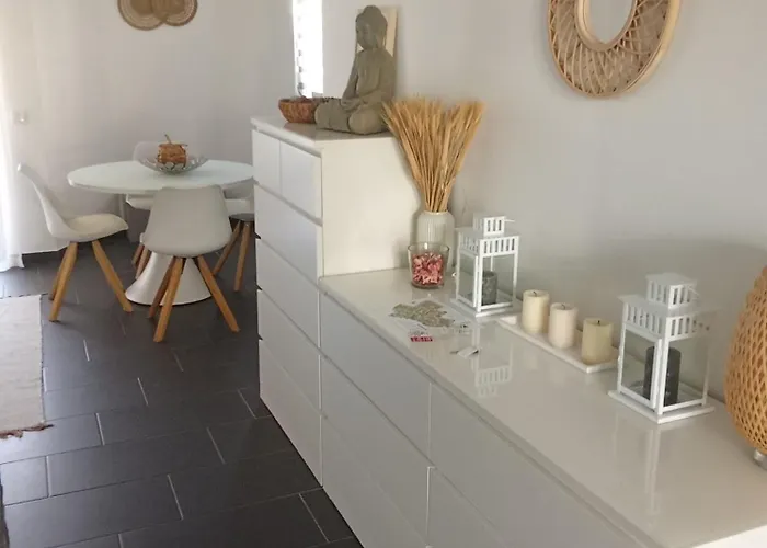 Ado House 度假居 *